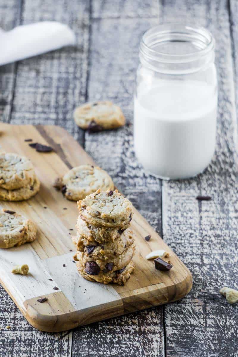 Delicious Coconut Cashew Chocolate Chip Cookies Sugar-Free